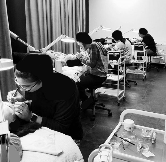 بهترین دوره آموزش اکستنشن مژه در اصفهان | آموزشگاه اکستنشن مژه در اصفهان