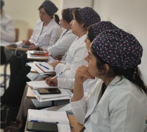 بهترین دوره آموزش اکستنشن مژه در اهواز | آموزشگاه اکستنشن مژه در اهواز