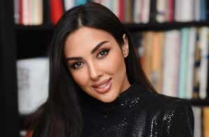 فرناز سلمانی: از طراحی لباس تا داغترین داور برنامه «زن روز»